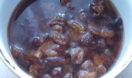 яблочный штрудель с изюмом и карамельной крошкой