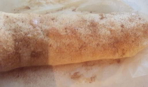 яблочный штрудель с изюмом и карамельной крошкой