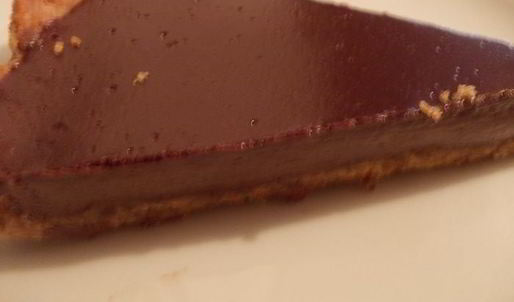 яблочный штрудель с изюмом и карамельной крошкой