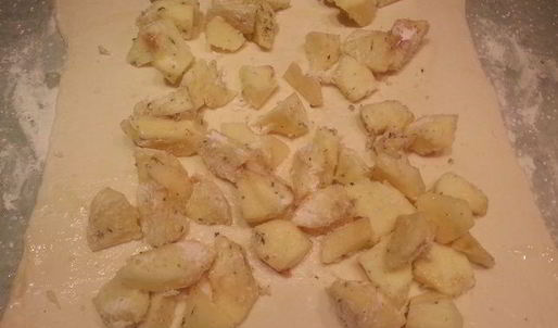 яблочный штрудель с мятой и кардамоном