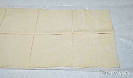 слойки с горбушей и яйцом