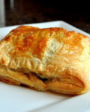 Слойки с курицей и сыром