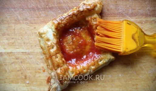 слойки с мясом dog bowl