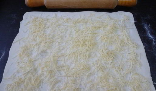 слойки с сыром