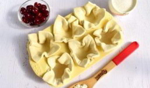 слойки с вишней