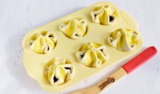 слойки с вишней