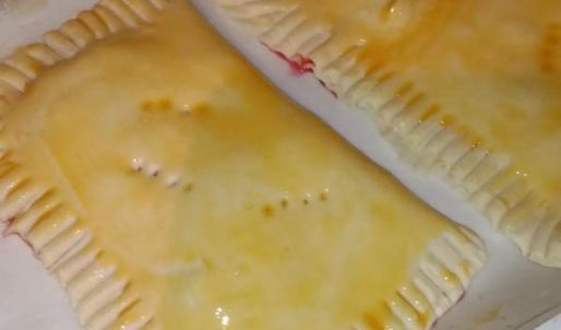 слойки вишенка из готового теста