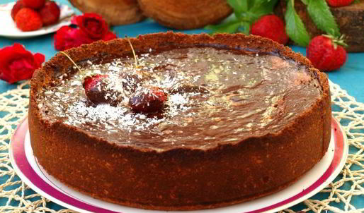 карамельный сырник с клубникой