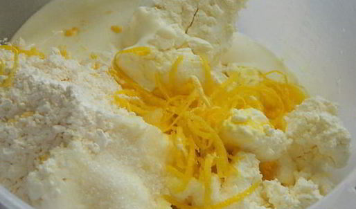 лимонный сырник со сливочной помадкой