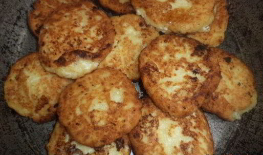 сырники под клубничным соусом