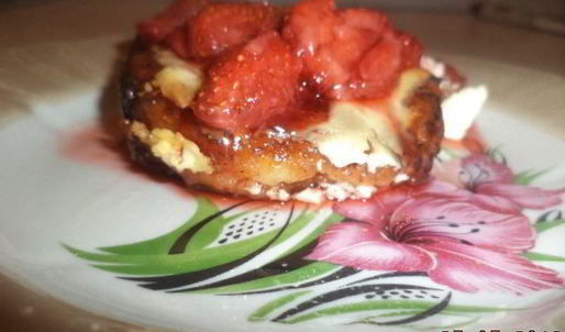 сырники под клубничным соусом