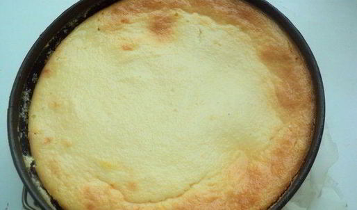 творожник с абрикосами и вишней