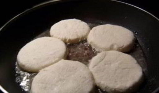 творожники на сковороде