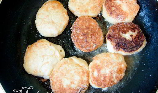 творожники с яблоком и морковью