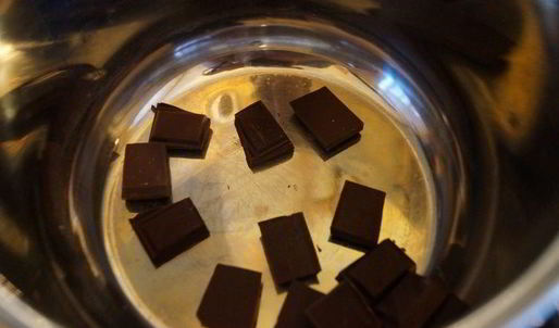 ванильные сырники с шоколадным соусом