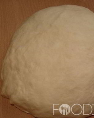 Дрожжевое тесто с творогом