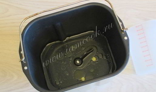 тонкое дрожжевое тесто для пиццы