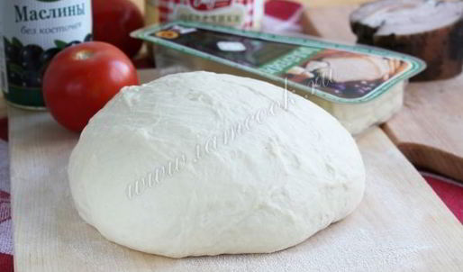 тонкое дрожжевое тесто для пиццы