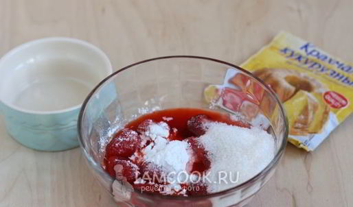 клубничное конфи для торта
