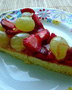 Открытый торт с фруктами