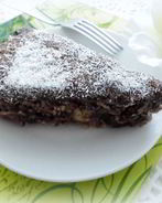 Шоколадный торт с бананами