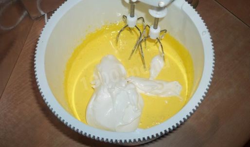 торт чемодан