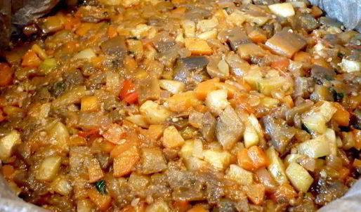 торт из поленты и овощного рагу солнечный корабль