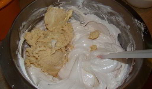 торт птичье молоко с яблочным пюре