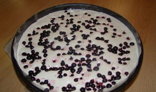 торт птичье молоко с яблочным пюре