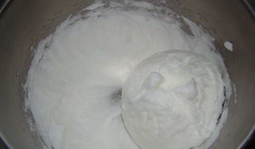 торт птичье молоко с яблочным пюре