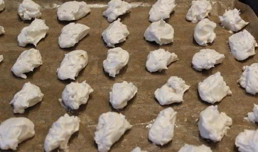 торт с меренгой