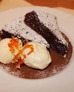 Торт Тенерина и мороженое из маскарпоне