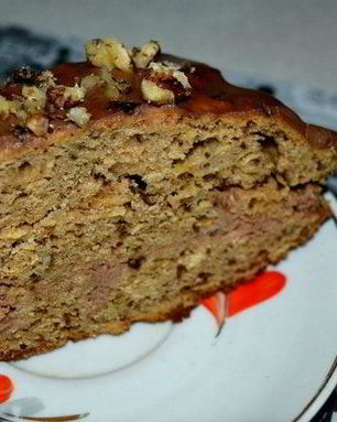 Яблочно-ореховый торт с шоколадно-сметанным кремом