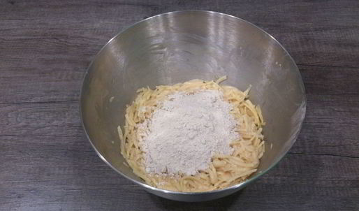 картофельные вафли с зеленью