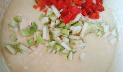 мягкие вафли с яблоком и курагой