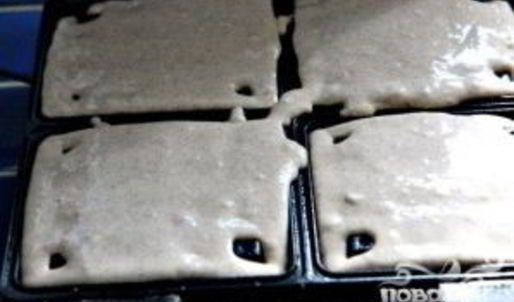 вафли с яблоками и орехами