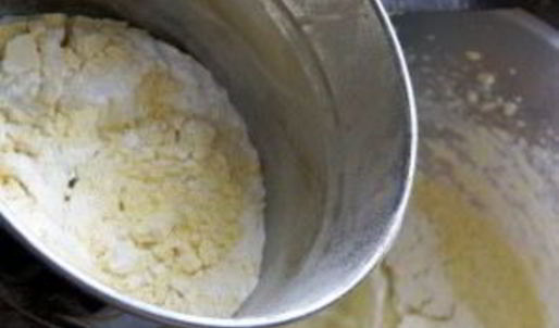 венские вафли с брусникой на кукурузной муке