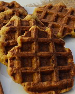 Яблочные вафли