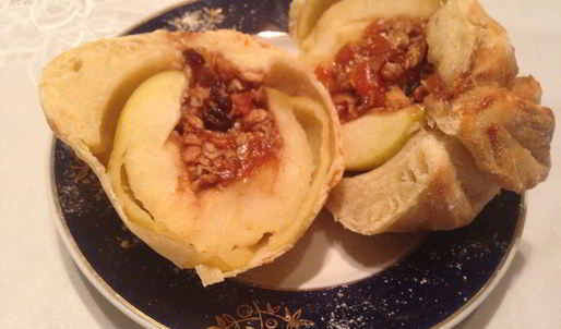 яблоки в тесте