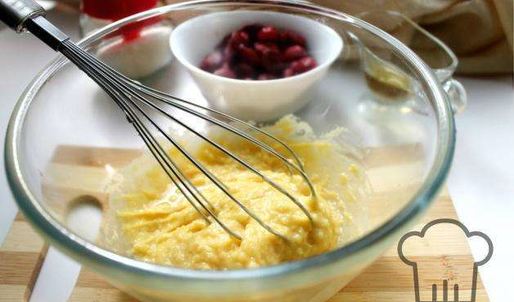 домашние профитроли с начинкой из вишен