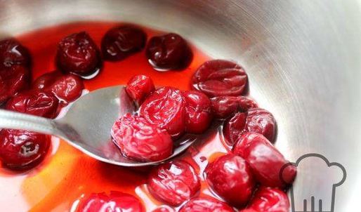 домашние профитроли с начинкой из вишен