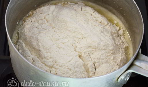 домашние эклеры со сгущенкой