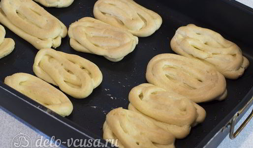 домашние эклеры со сгущенкой