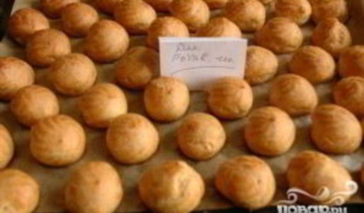 елочка из профитролей