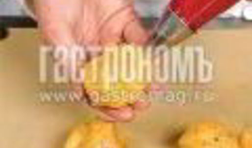 профитроли с клубничной начинкой