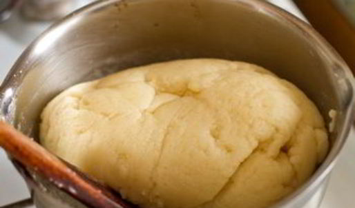 профитроли с острым куриным салатом