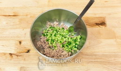 профитроли с печенью трески