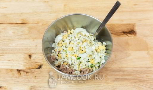 профитроли с печенью трески