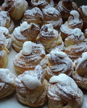 Профитроли с ванильным заварным кремом