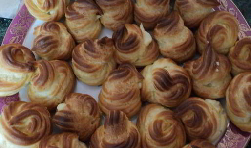 профитроли с ванильным заварным кремом